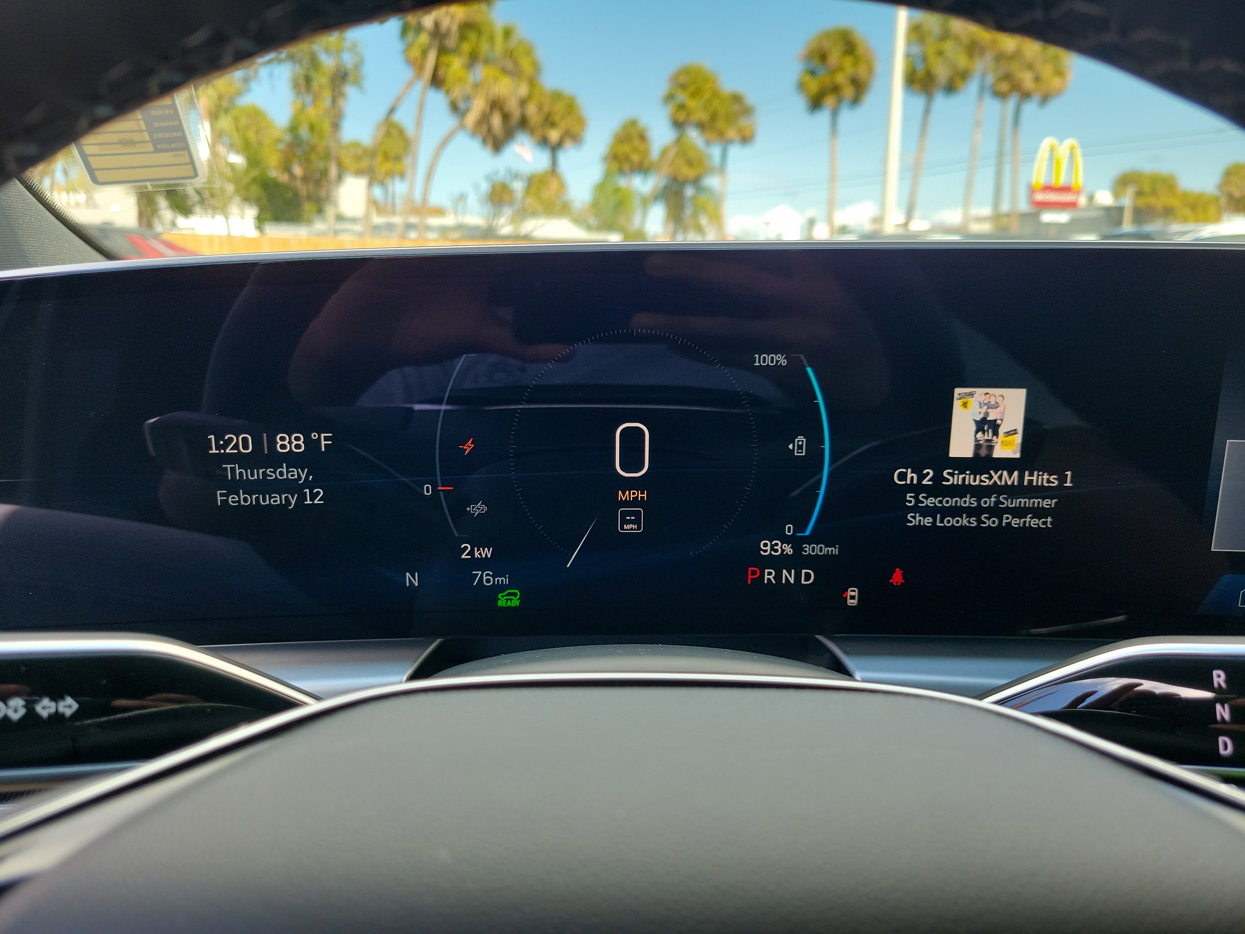 Certified 2025 Cadillac Lyriq Luxury image 33