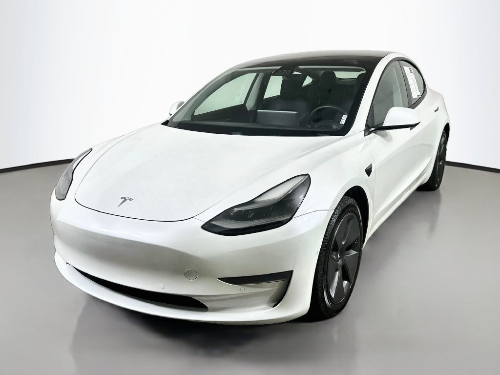 Used 2021 Tesla Model 3 Standard Range Plus RWD image 3