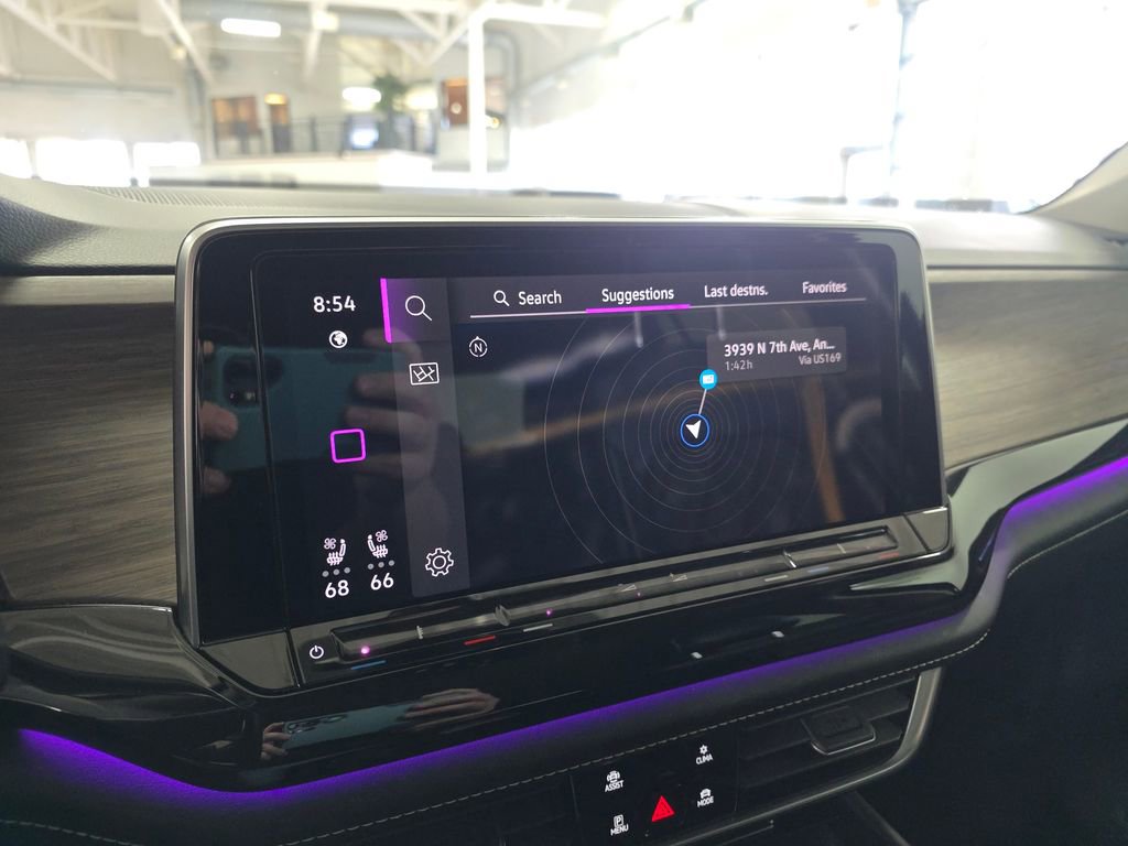 Used 2024 Volkswagen Atlas SEL Premium R-Line image 20