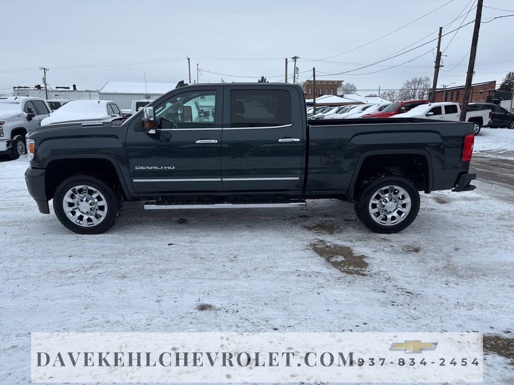 Used 2017 GMC Sierra 2500 Denali w/ Duramax Plus Package image 2