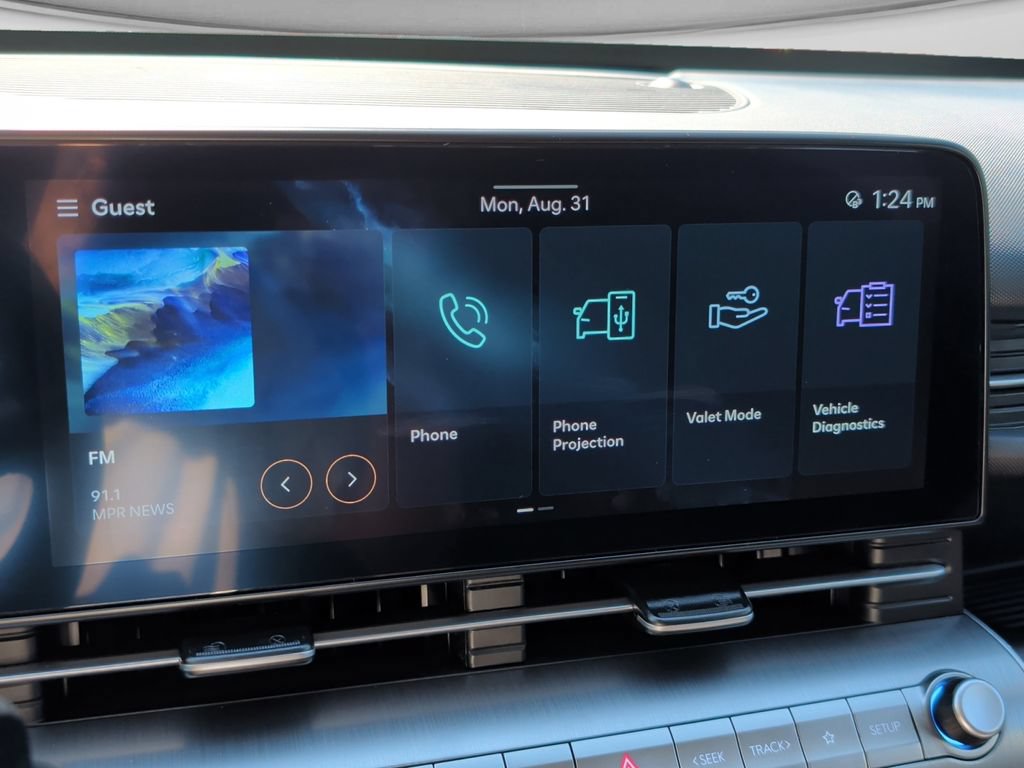 Used 2024 Hyundai Kona SEL FWD image 19
