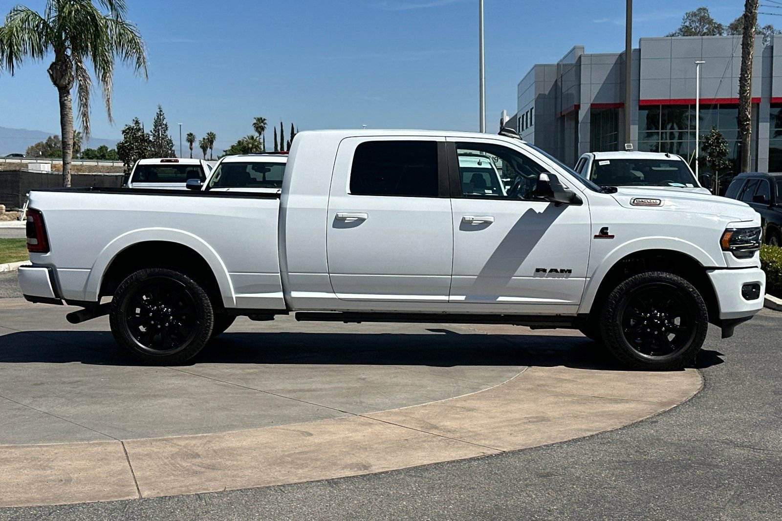 Used 2022 RAM 2500 Limited image 3