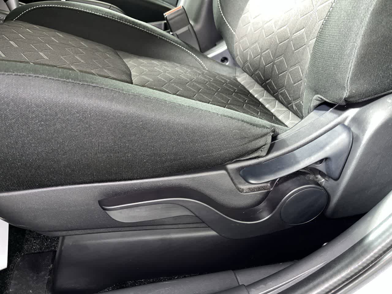 Used 2025 Mitsubishi Outlander Sport ES image 14