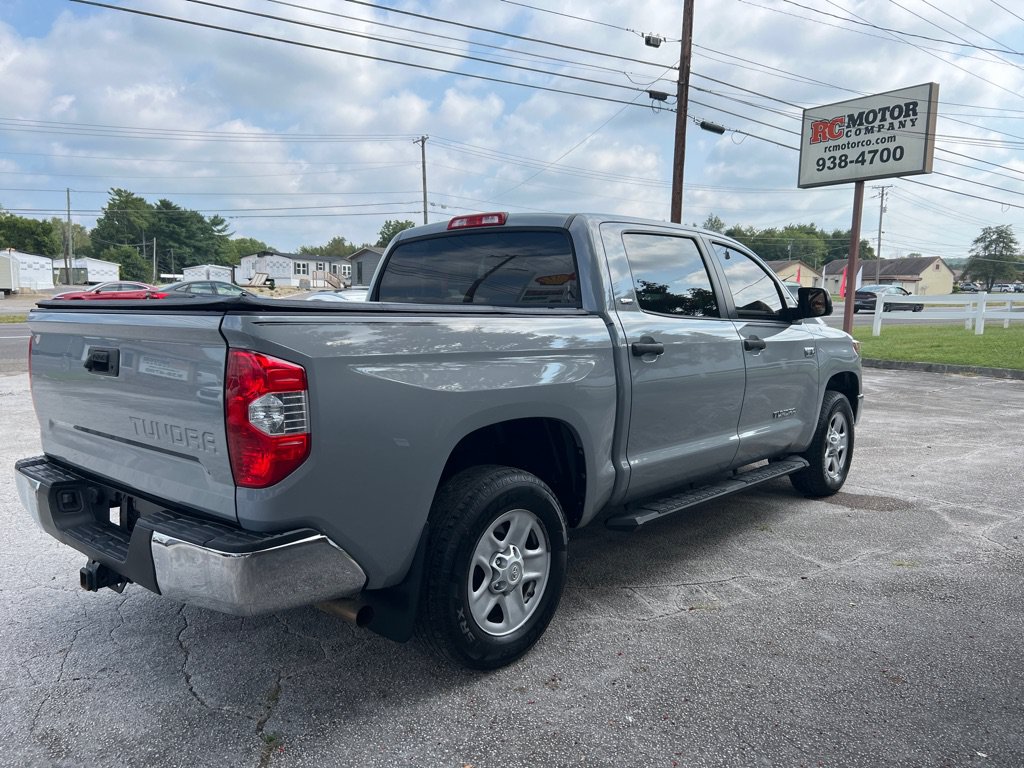 Used 2018 Toyota Tundra SR5 w/ SR5 Upgrade Package AWD/4WD image 4