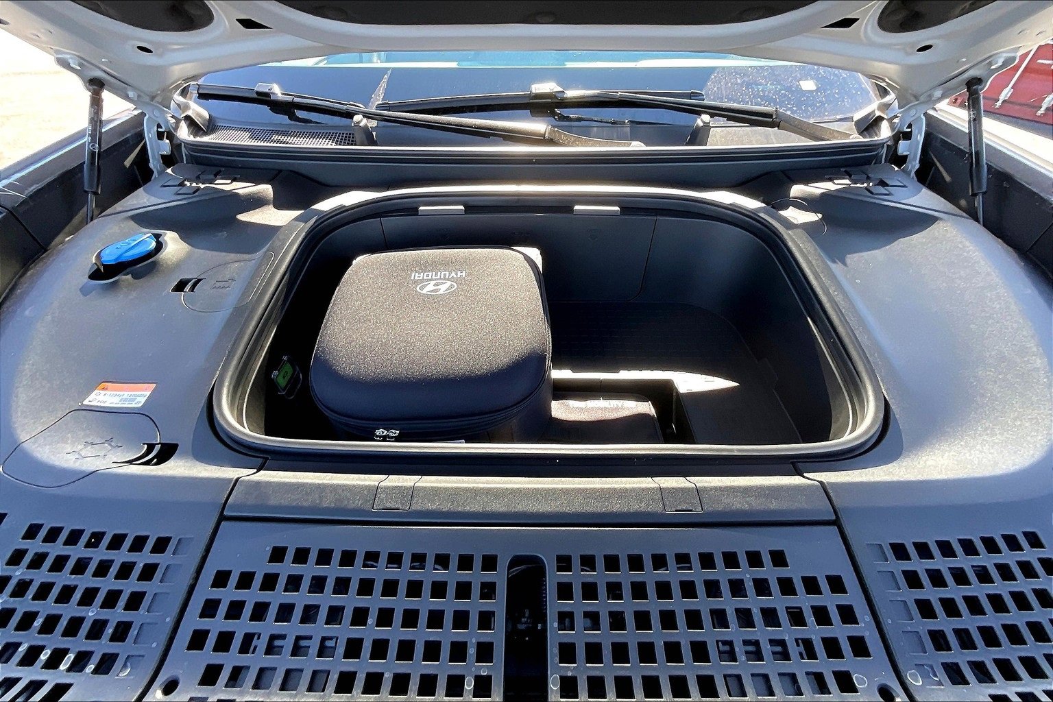 New 2026 Hyundai Ioniq 9 SEL image 12