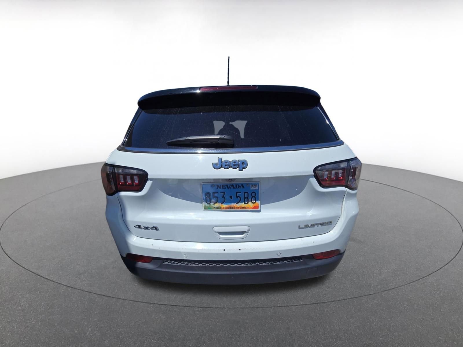 Used 2025 Jeep Compass Limited AWD/4WD image 7
