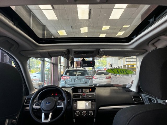 Used 2017 Subaru Forester 2.5i Premium w/ Popular Package #2A AWD/4WD image 29