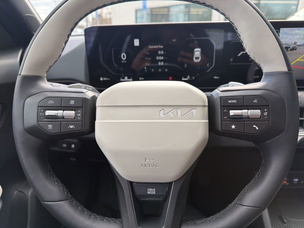 New 2026 Kia K4 GT-Line FWD image 33