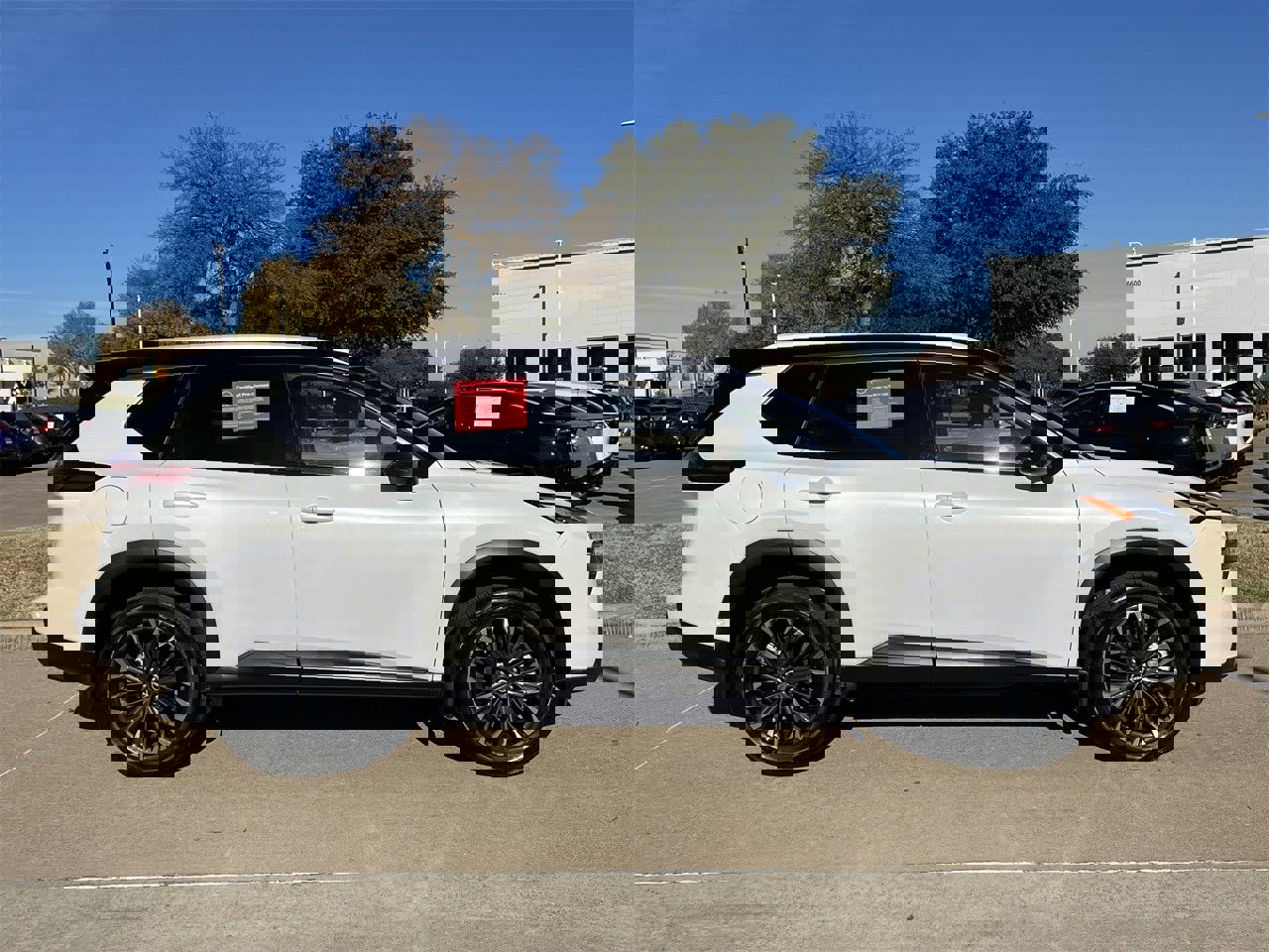 Certified 2025 Nissan Rogue SL w/ Tech Package image 3