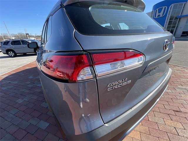 Used 2022 Toyota Corolla Cross L image 15