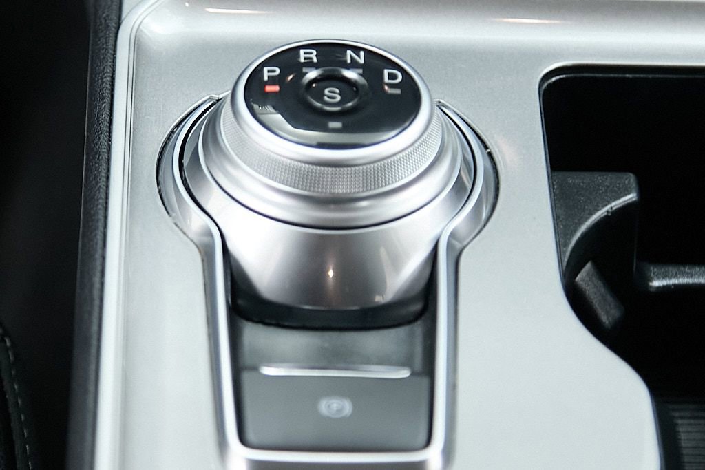 Used 2024 Ford Edge SEL image 28