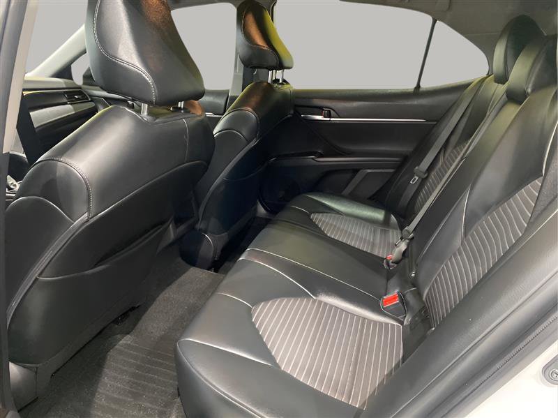 Used 2023 Toyota Camry SE image 19