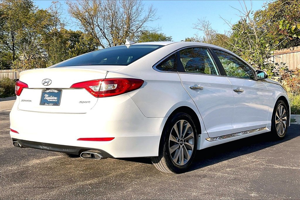 Used 2017 Hyundai Sonata Sport w/ Value Edition Package 02 FWD image 13