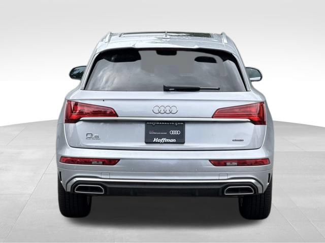 Certified 2024 Audi Q5 e Premium AWD/4WD image 7