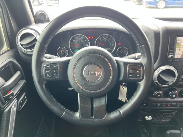 Used 2014 Jeep Wrangler Unlimited Sahara w/ Connectivity Group image 20