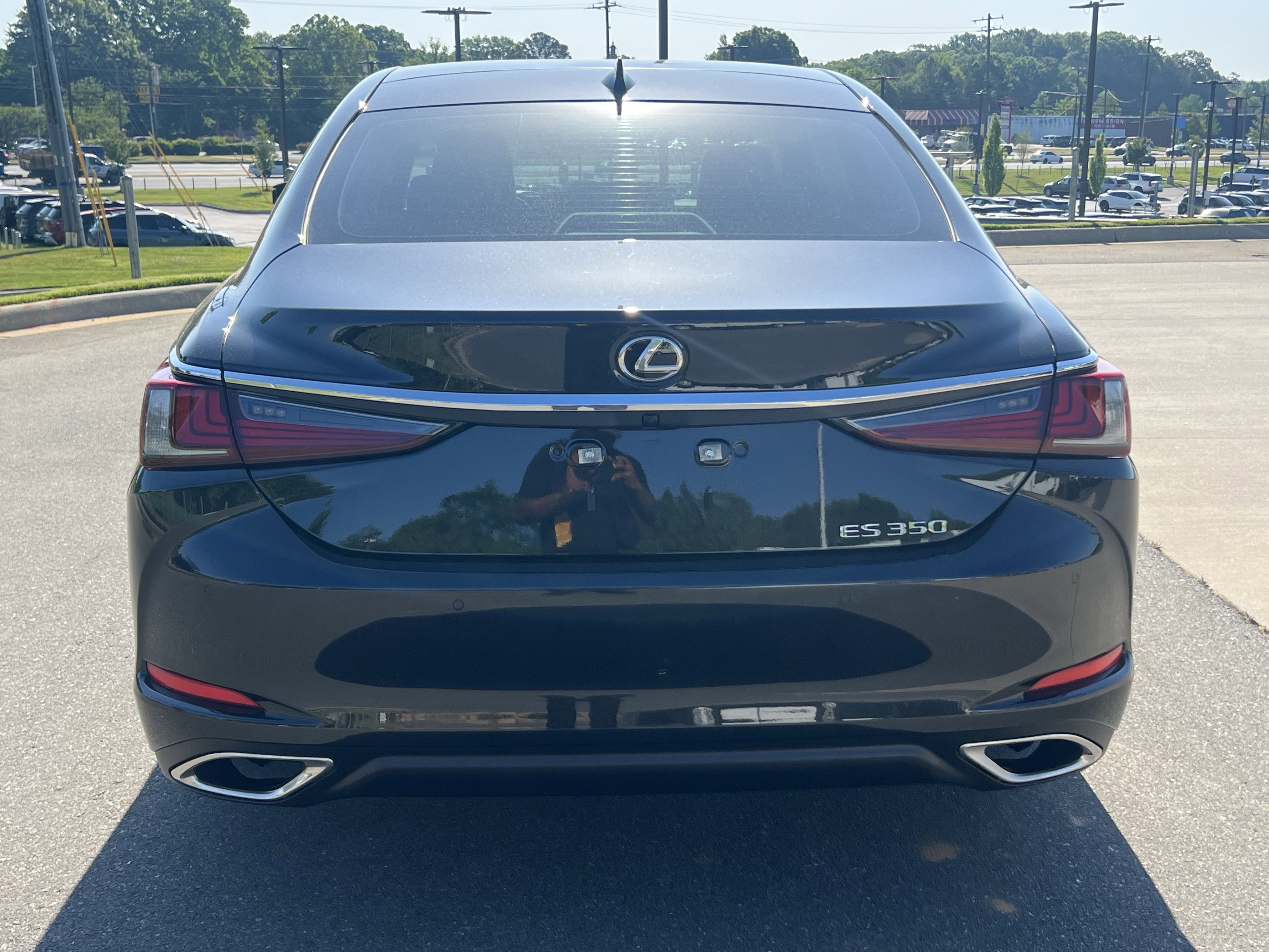 Used 2025 Lexus ES 350 Ultra Luxury w/ Accessory Package (Z2) FWD image 8