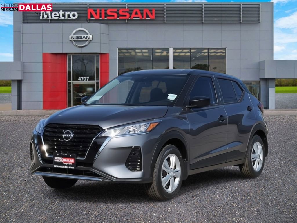 New 2025 Nissan Kicks Play S image 2