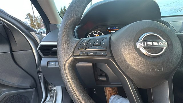 Used 2024 Nissan Altima 2.5 S image 16