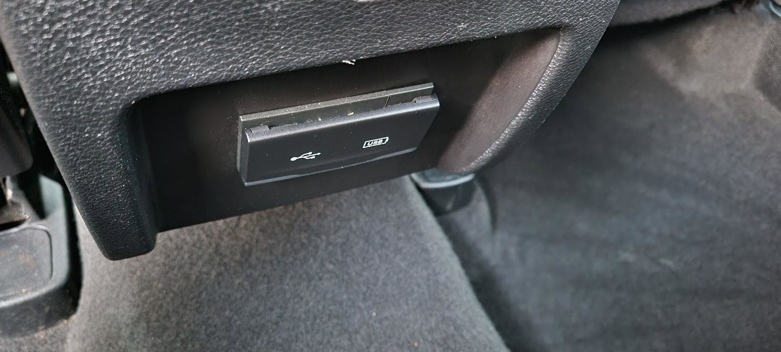 Used 2019 Jeep Cherokee Latitude Plus w/ Cold Weather Group image 25