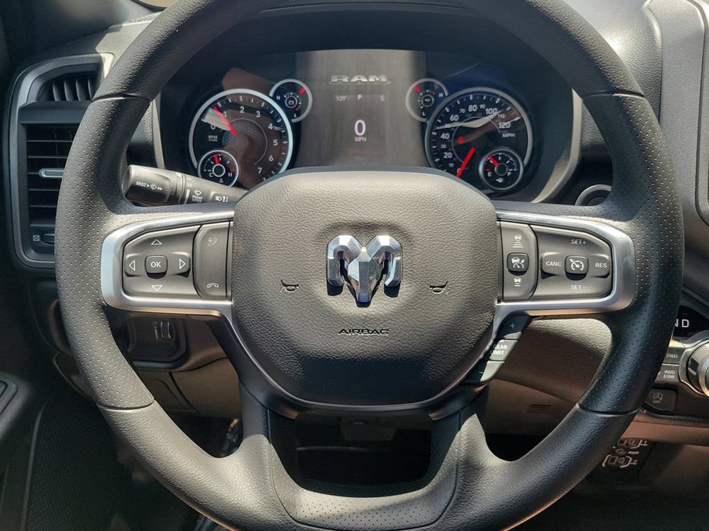 New 2026 RAM 1500 Express AWD/4WD image 12