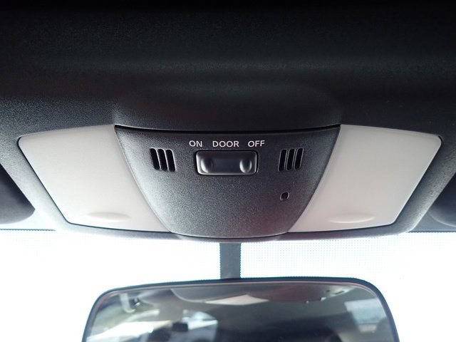 Used 2010 Nissan 370Z Roadster RWD image 28