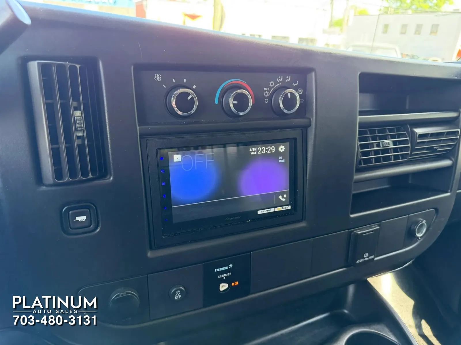 Used 2018 GMC Savana 2500 w/ Driver Convenience Package RWD image 8