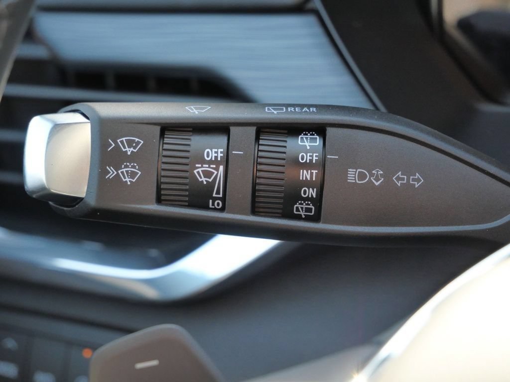 New 2026 GMC Acadia Elevation w/ Elevation Premium Package AWD/4WD image 54