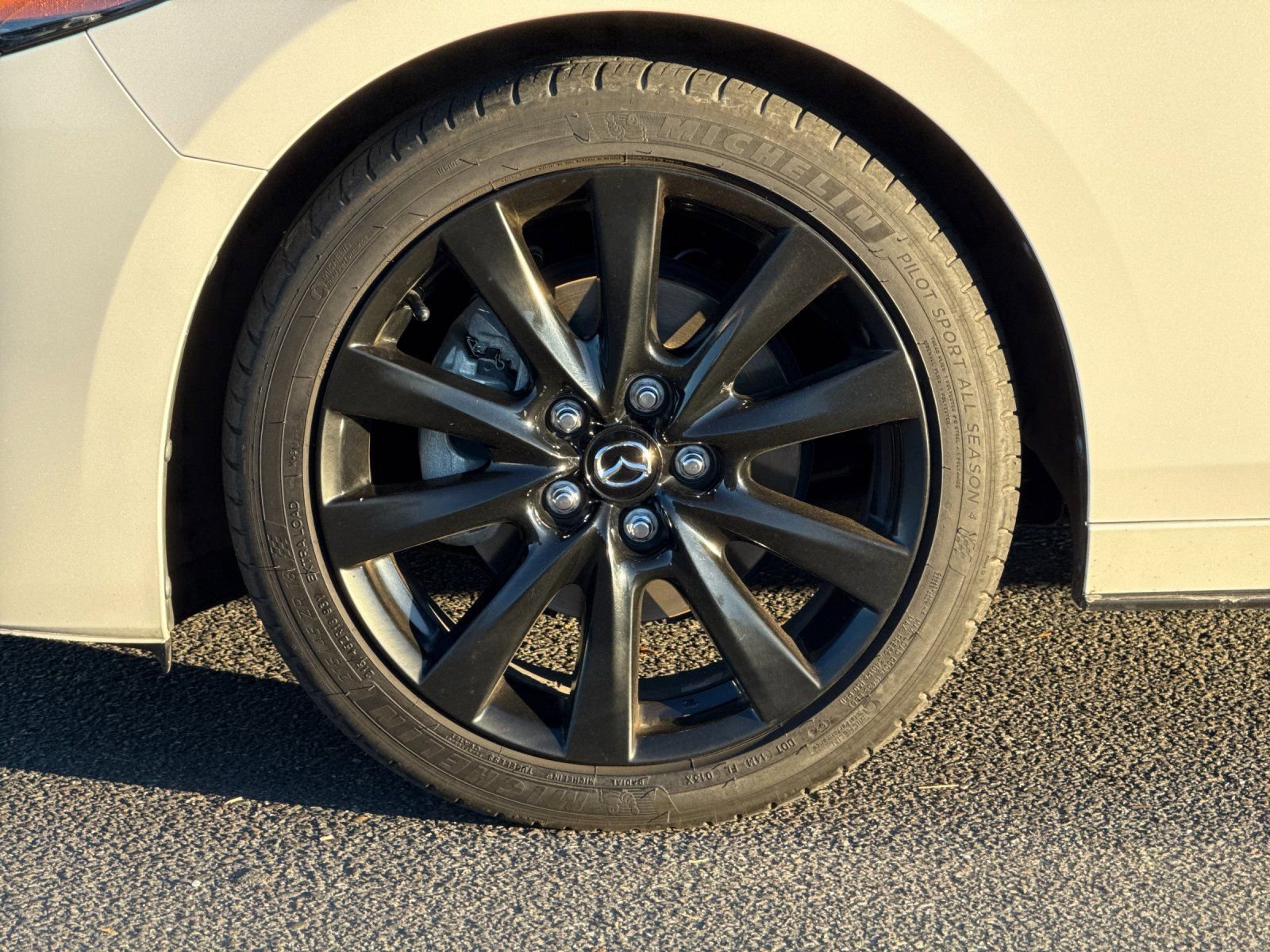 Used 2022 MAZDA MAZDA3 s image 29