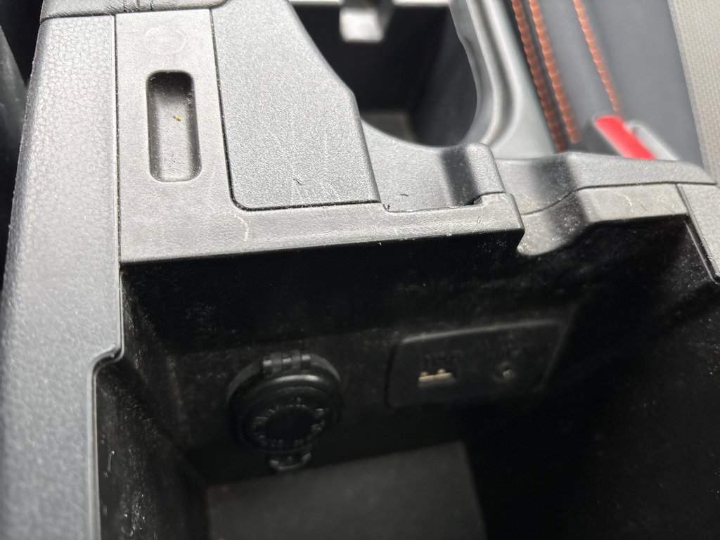 Used 2018 Subaru Crosstrek 2.0i Premium w/ Moonroof Package image 17