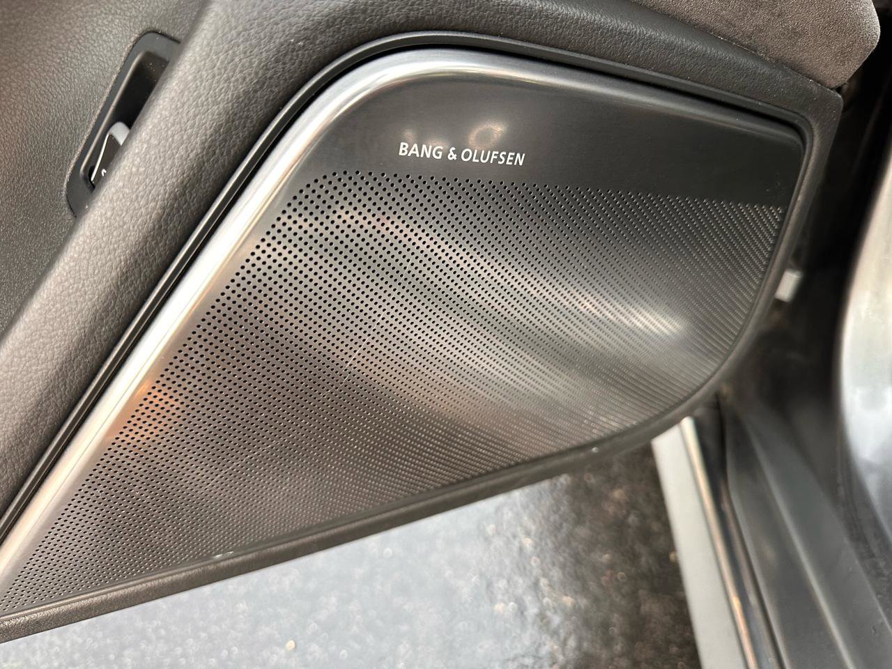 Used 2016 Audi S6 Prestige w/ Prestige Package image 20