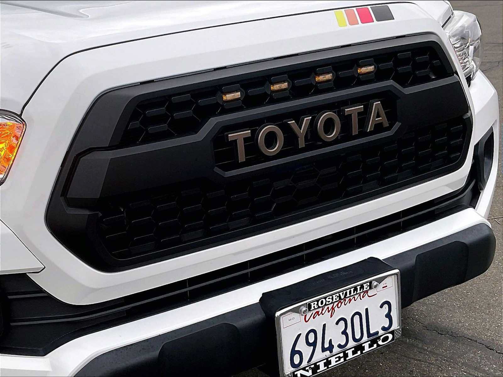 Used 2022 Toyota Tacoma SR5 w/ Trail Edition AWD/4WD image 32