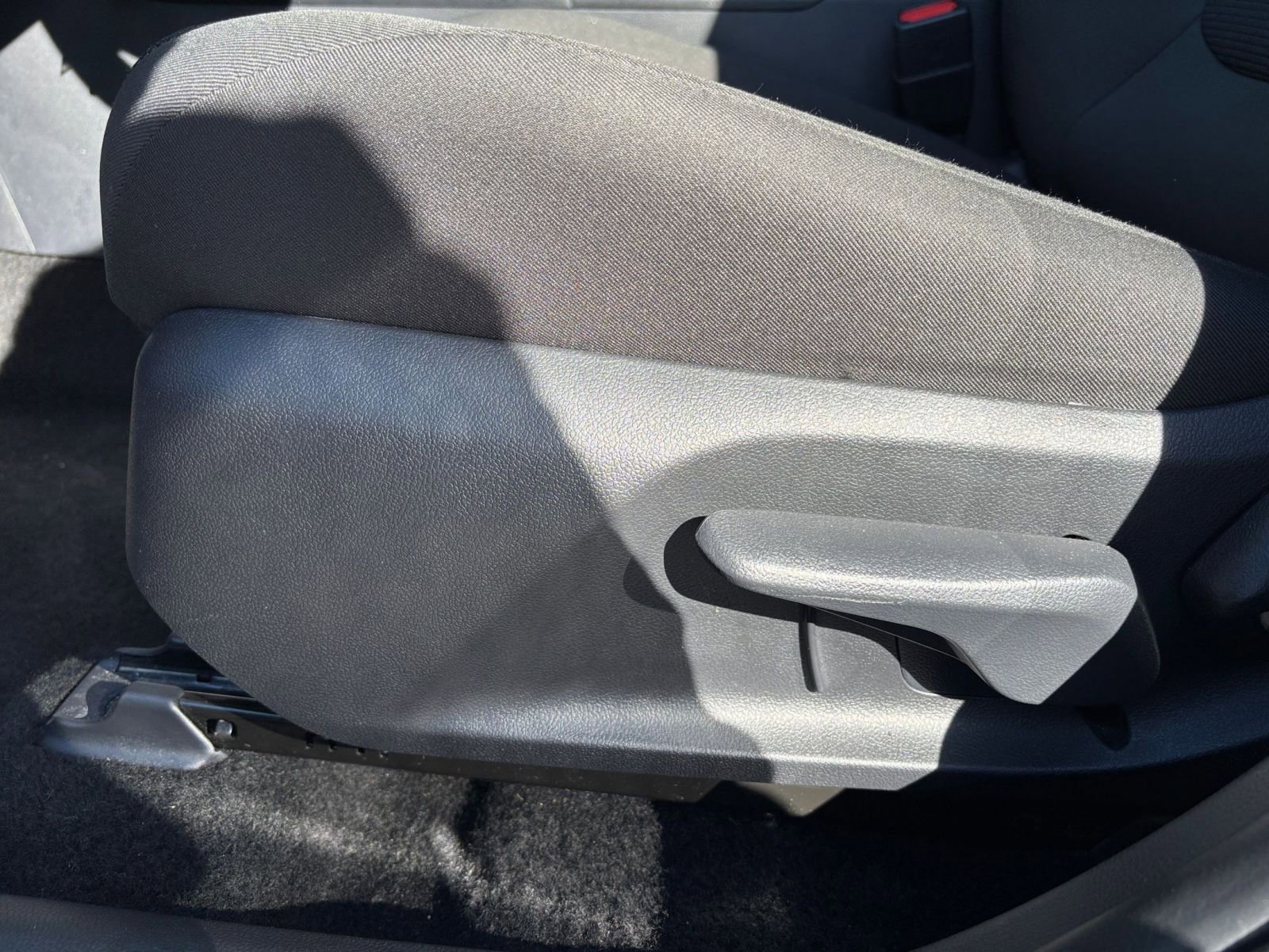 Used 2025 Toyota RAV4 LE image 23