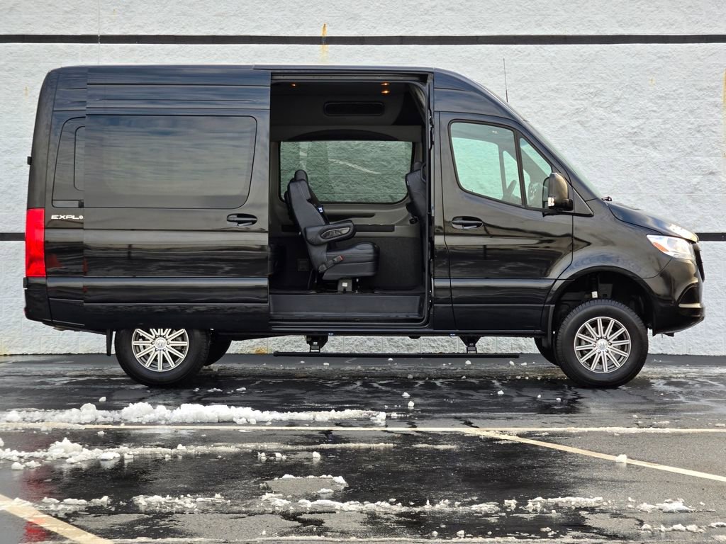 Used 2024 Mercedes-Benz Sprinter 2500 image 10