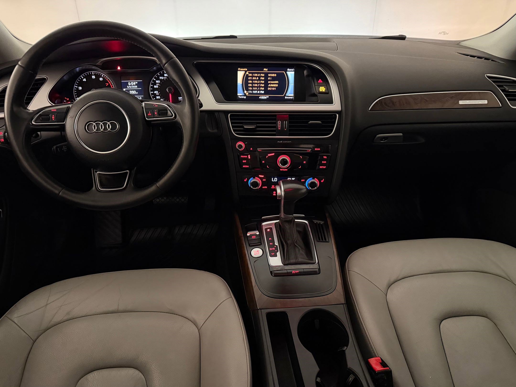 Used 2016 Audi A4 2.0T Premium w/ Convenience Plus Package AWD/4WD image 25