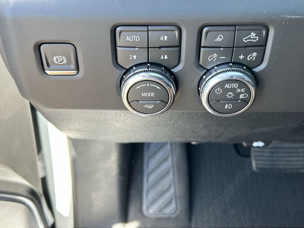 New 2026 GMC Sierra 2500 Denali w/ Denali Reserve Package AWD/4WD image 18