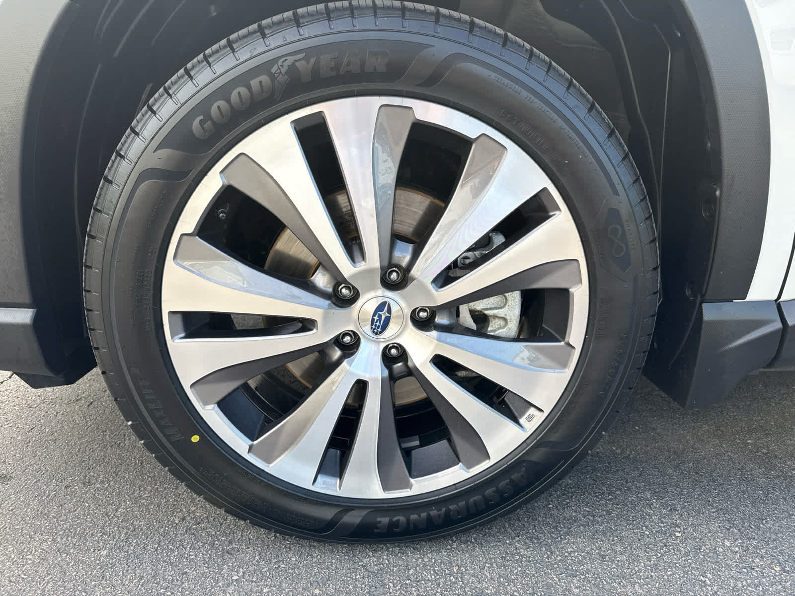 Used 2021 Subaru Ascent Touring w/ Popular Package #2 AWD/4WD image 9