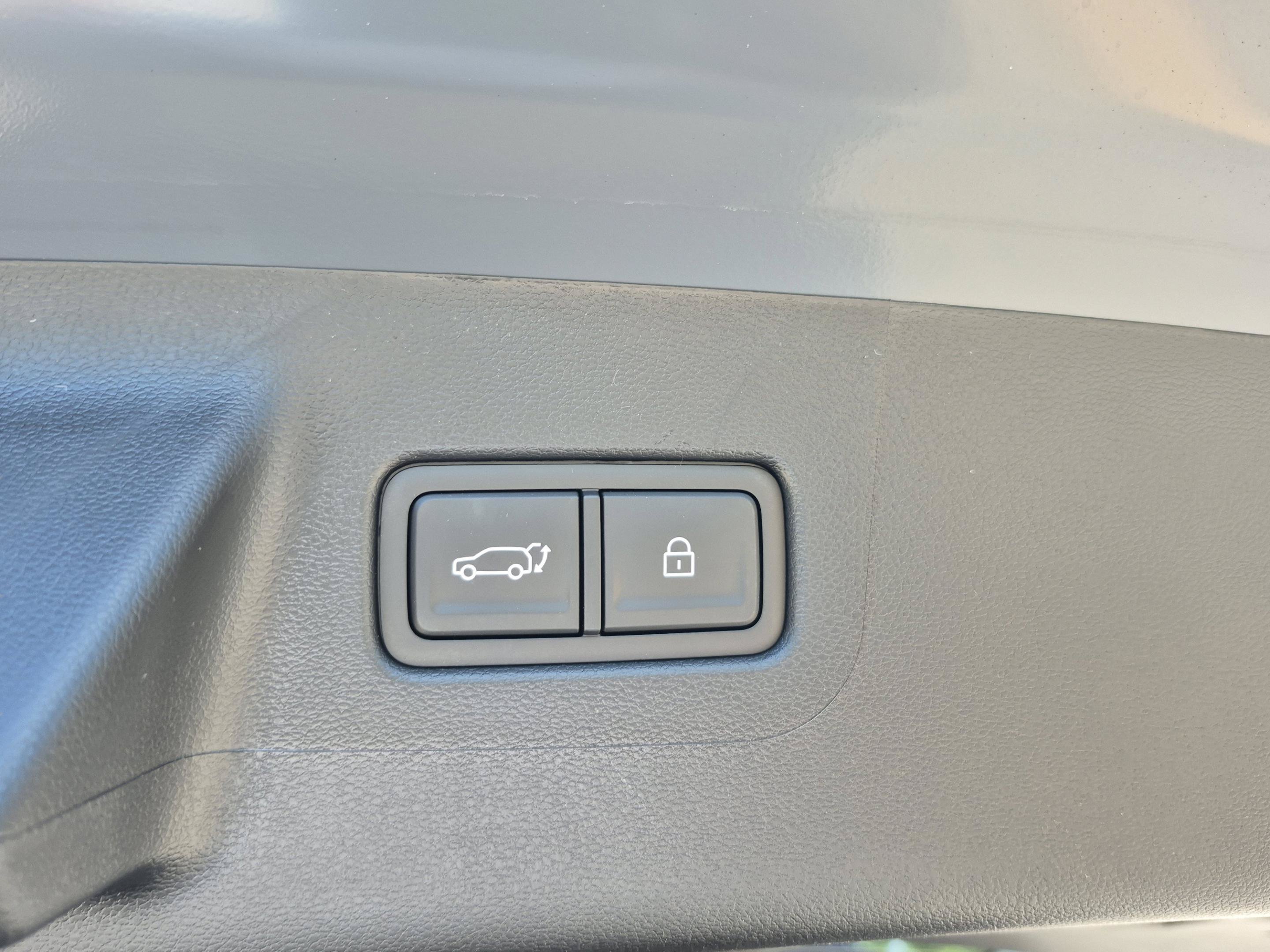 New 2026 Hyundai Santa Fe SEL FWD image 10