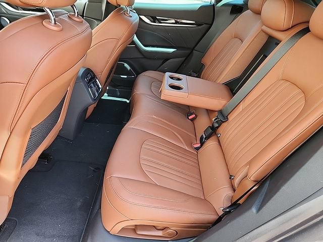 New 2023 Maserati Levante GT AWD/4WD image 10