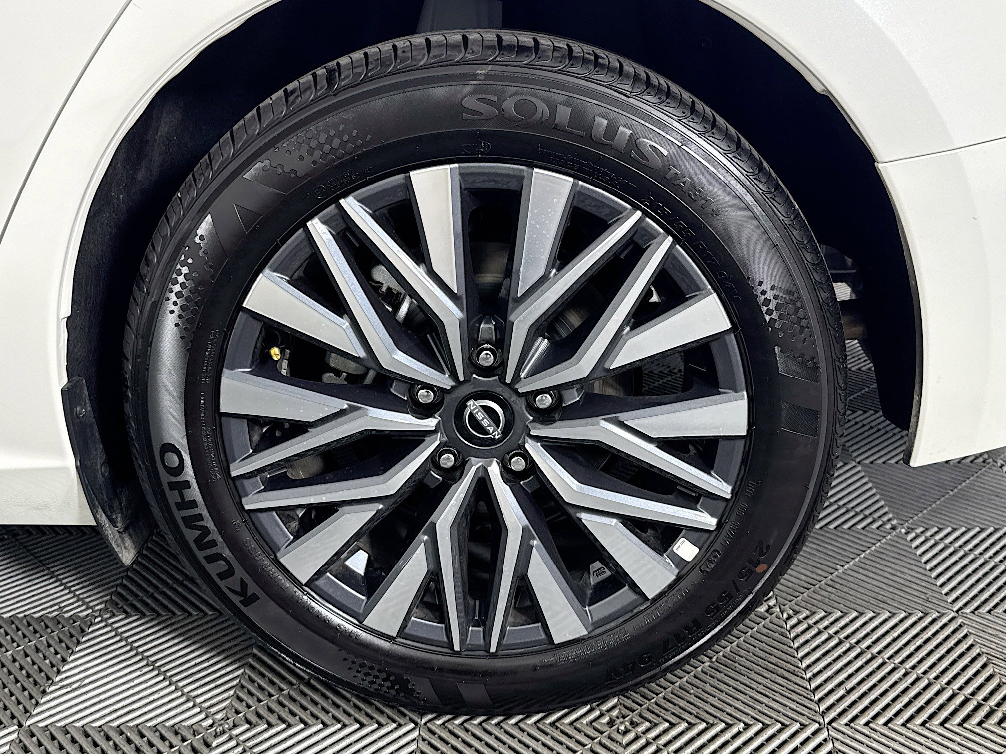 Used 2026 Nissan Altima 2.5 SV FWD image 36