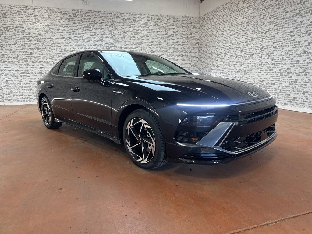 New 2026 Hyundai Sonata SEL image 1