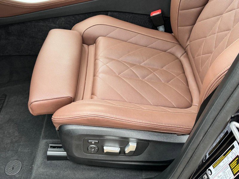 Used 2024 BMW X5 xDrive40i w/ M Sport Package image 24