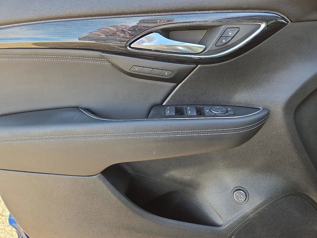 Used 2023 Buick Envision Essence image 21