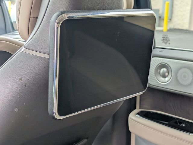 Used 2022 Lincoln Navigator Reserve image 13