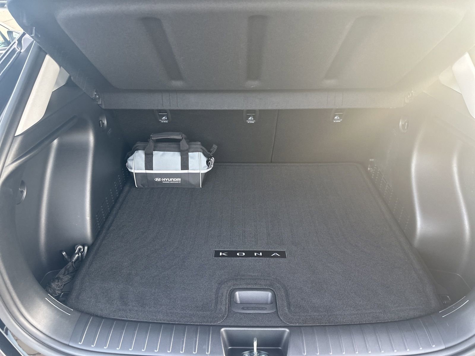 Used 2025 Hyundai Kona SEL image 35