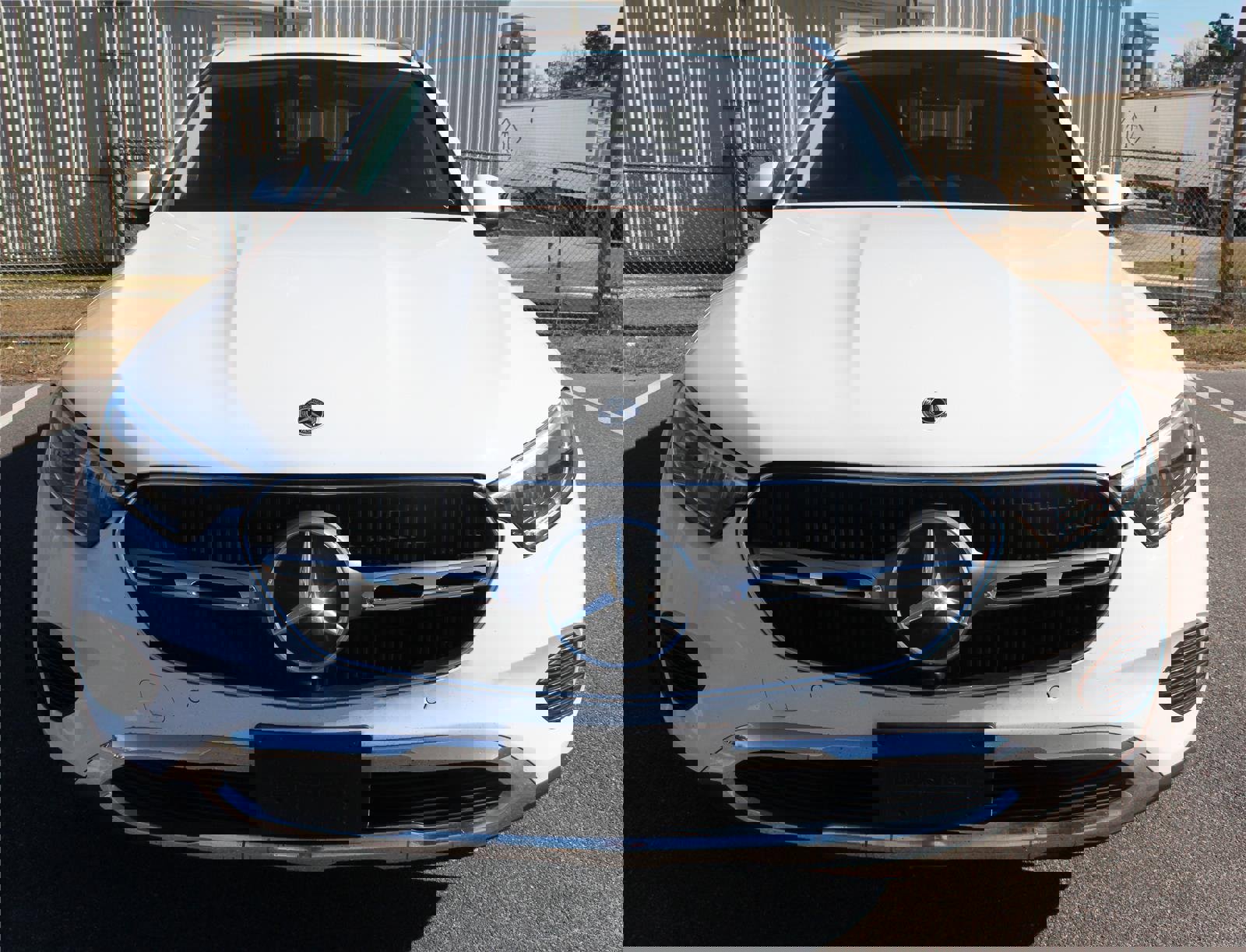 Used 2024 Mercedes-Benz GLC 300 4MATIC image 13