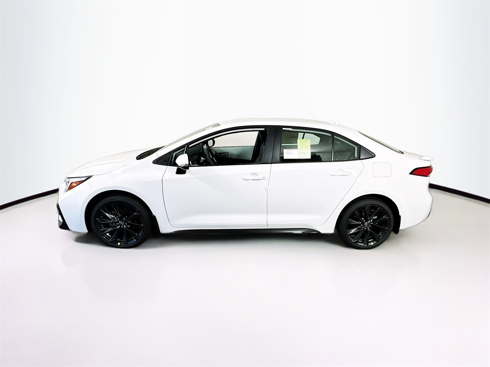 New 2026 Toyota Corolla SE image 3