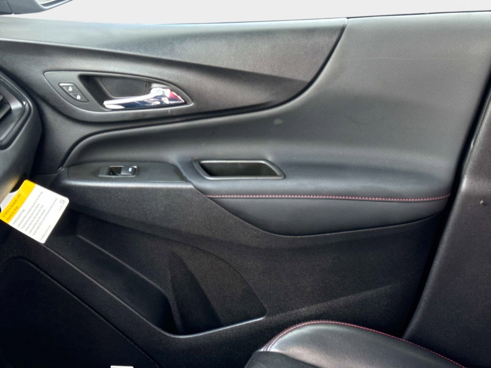 Used 2023 Chevrolet Equinox RS w/ RS Leather Package image 20