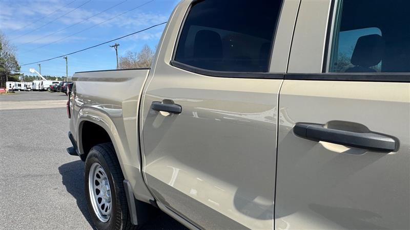 Used 2023 Chevrolet Colorado W/T RWD image 25