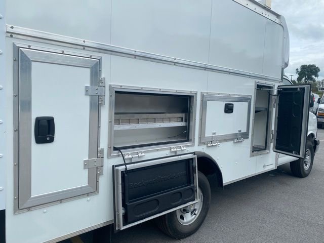 New 2025 Chevrolet Express 3500 w/ Power Convenience Package image 12