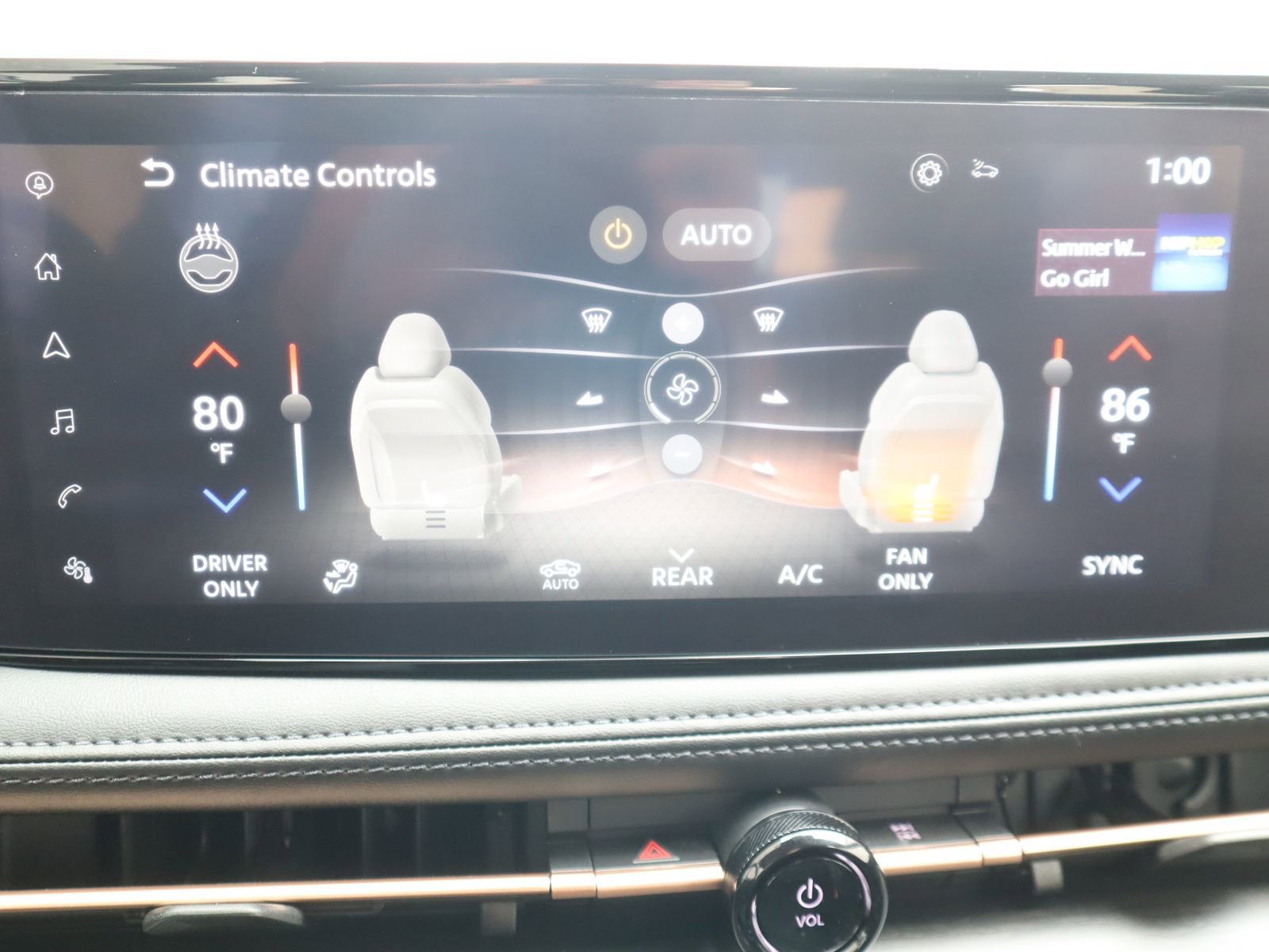 Used 2024 Nissan Ariya AWD image 46